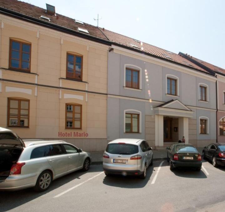 Hotel Mario Lednice Extérieur photo