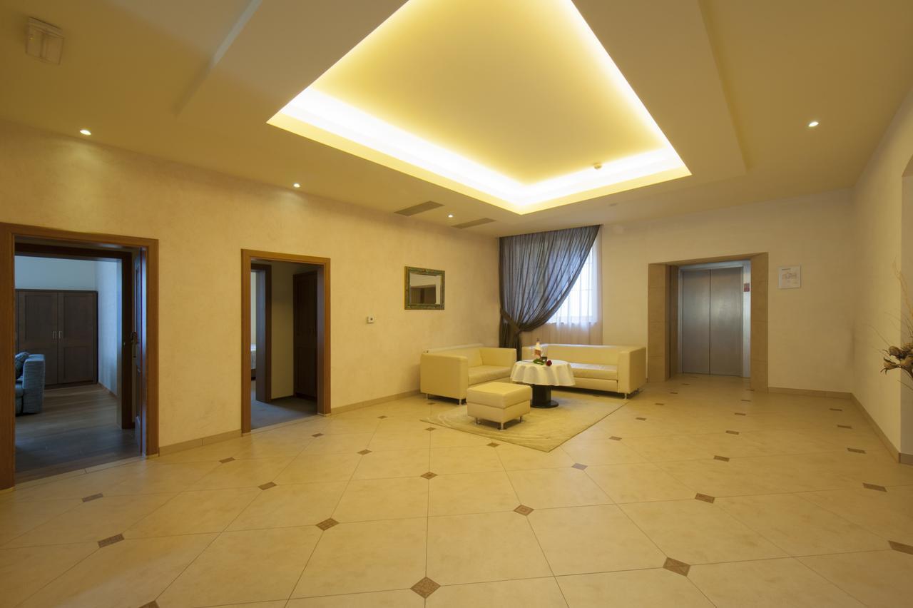 Hotel Mario Lednice Extérieur photo