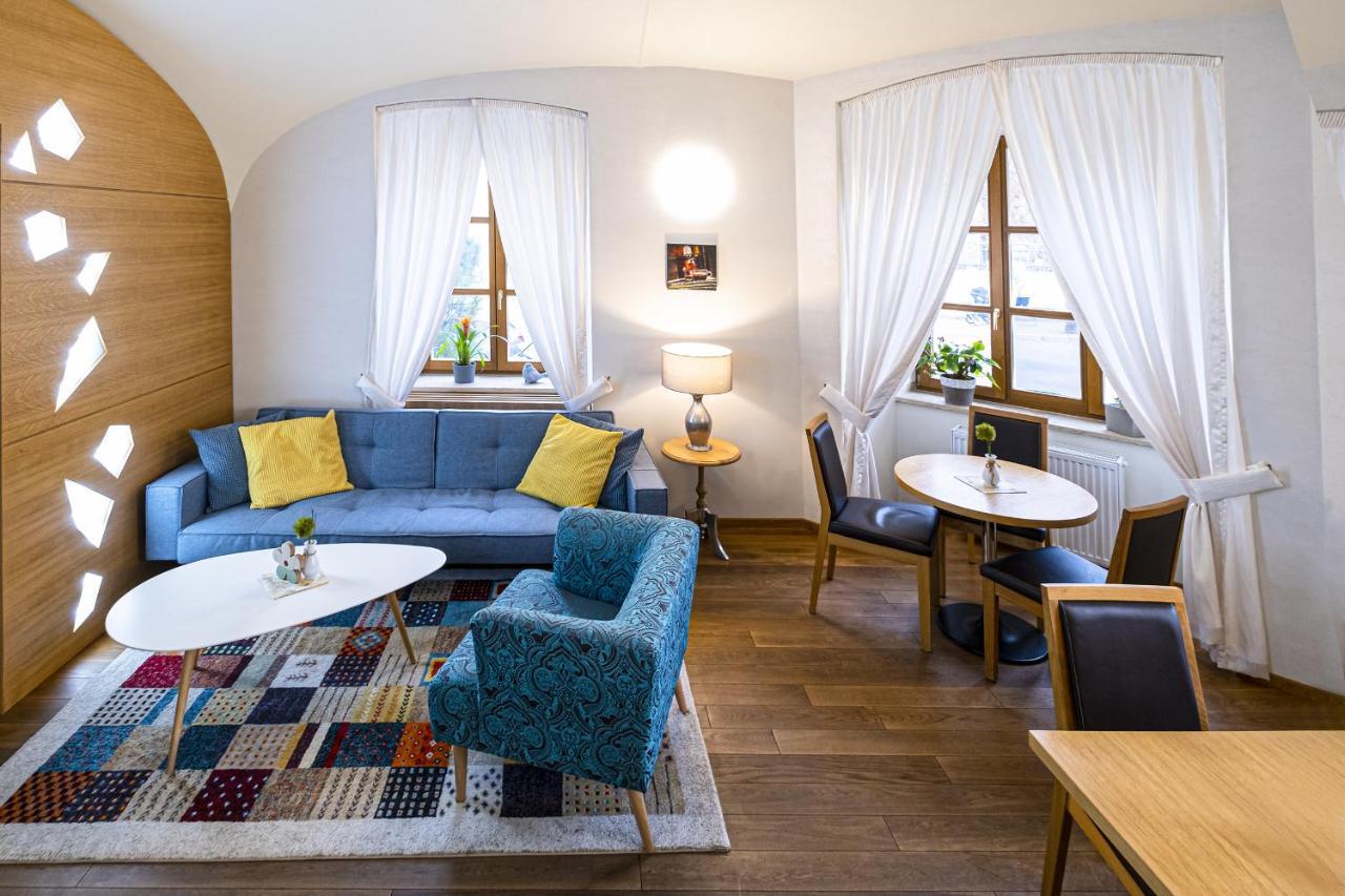 Hotel Mario Lednice Extérieur photo