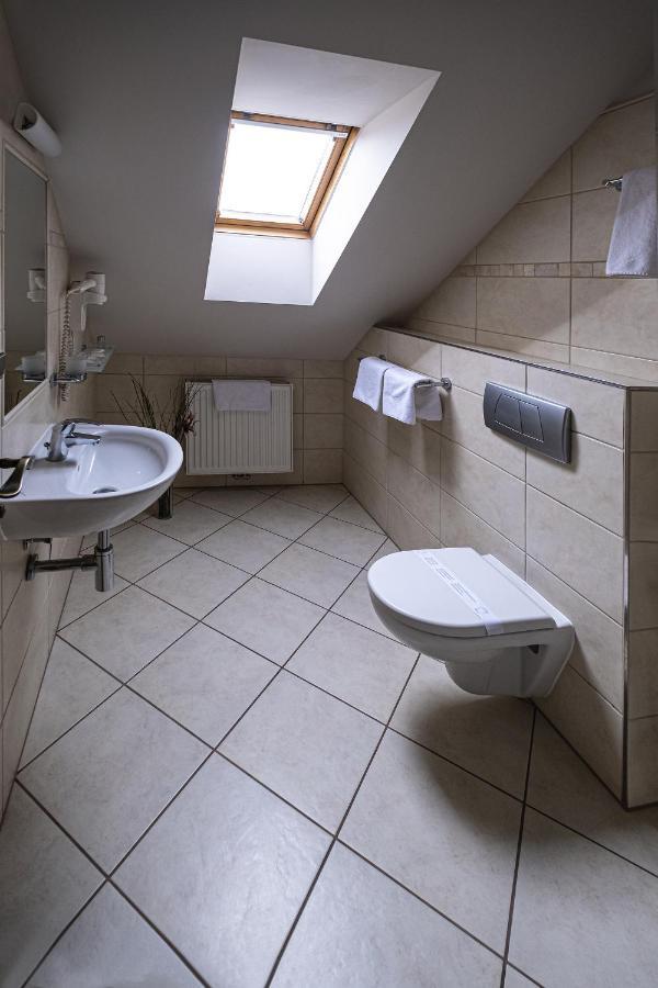 Hotel Mario Lednice Extérieur photo